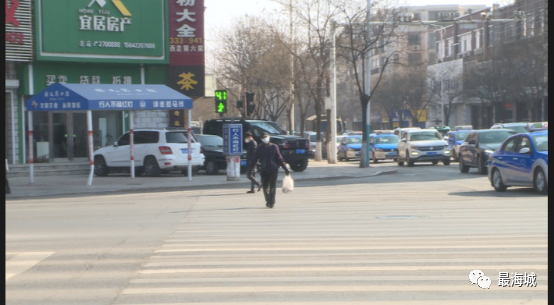 文明大道街道重塑城市交通脉络，开启绿色出行新篇章的交通新闻报道